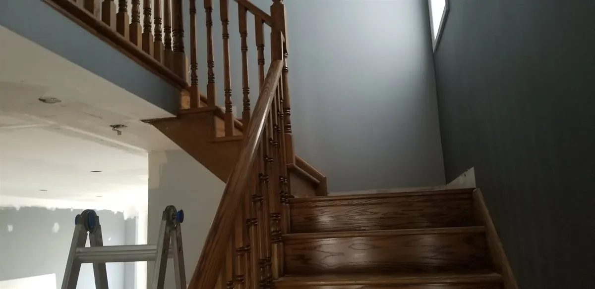 Tall walls, windows and staircase details — Staircase walls