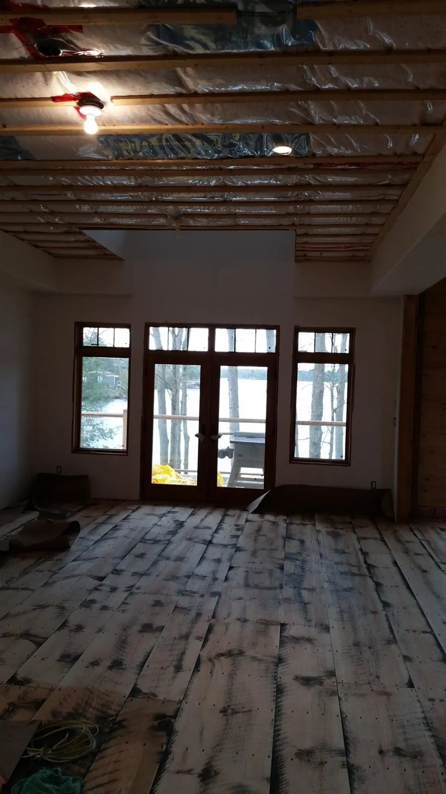 Preparation around natural timber — Room before wall finishing